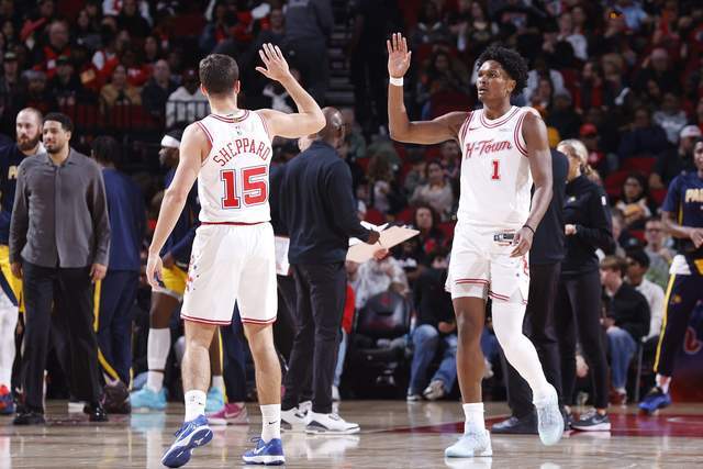 开云体育官网-火箭小将持续进步！近五场助攻数仅次东哈 已成值得信任的持球手